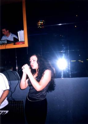 Vystoupení skupiny Bass Systém v klubu Dělová koule v Praze